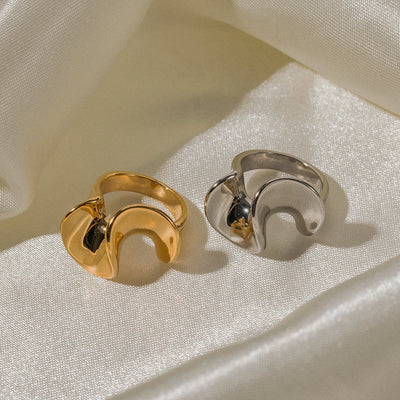 Ruffled premium ring