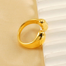 Simple opening adjustable ring